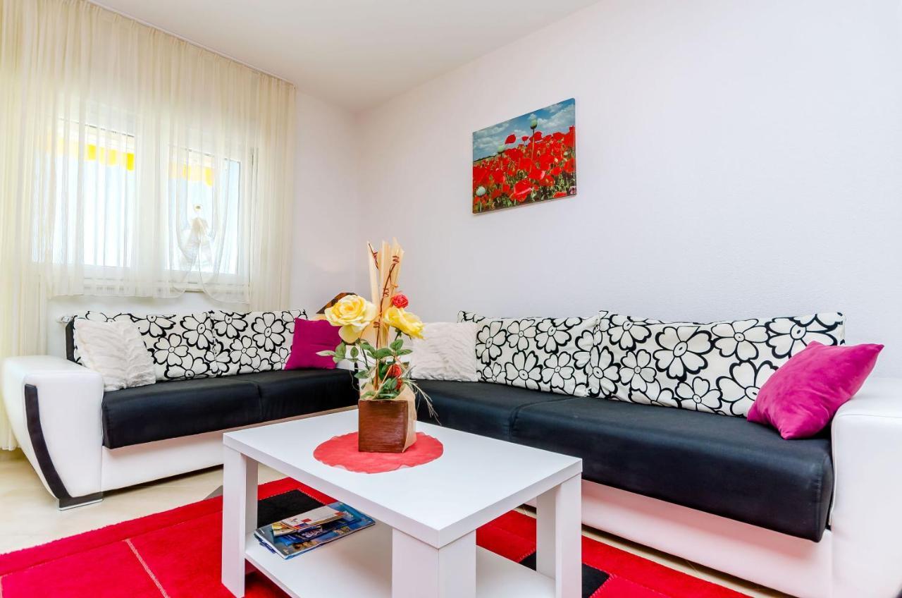 Apartments Palm Tree Trogir Buitenkant foto