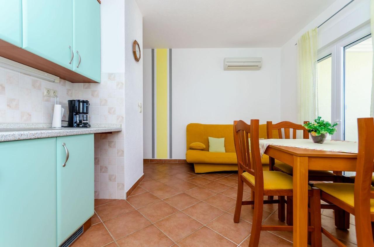 Apartments Palm Tree Trogir Buitenkant foto