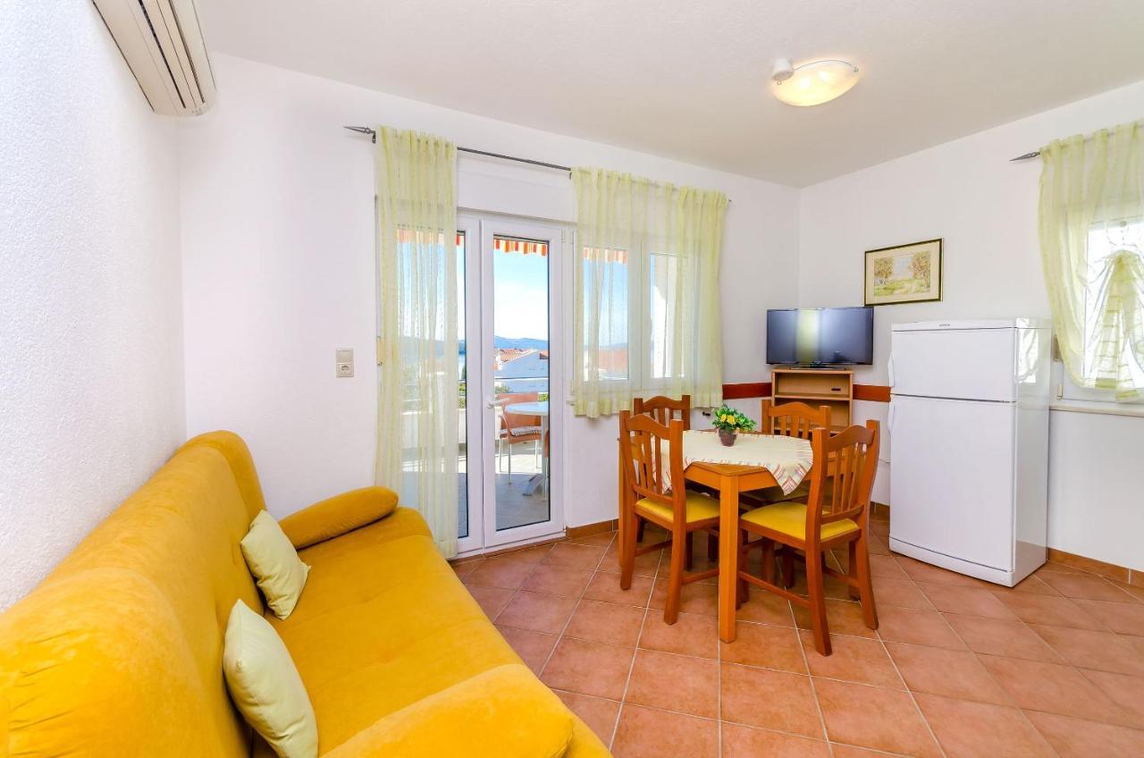 Apartments Palm Tree Trogir Buitenkant foto