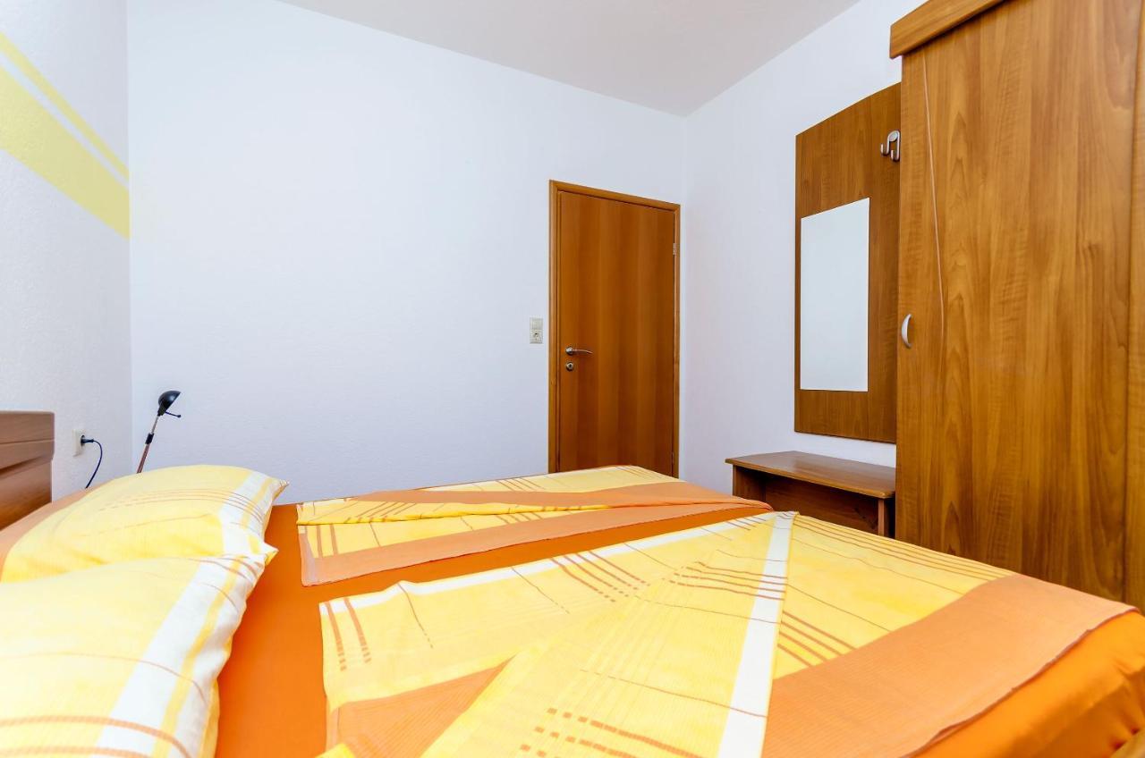 Apartments Palm Tree Trogir Buitenkant foto