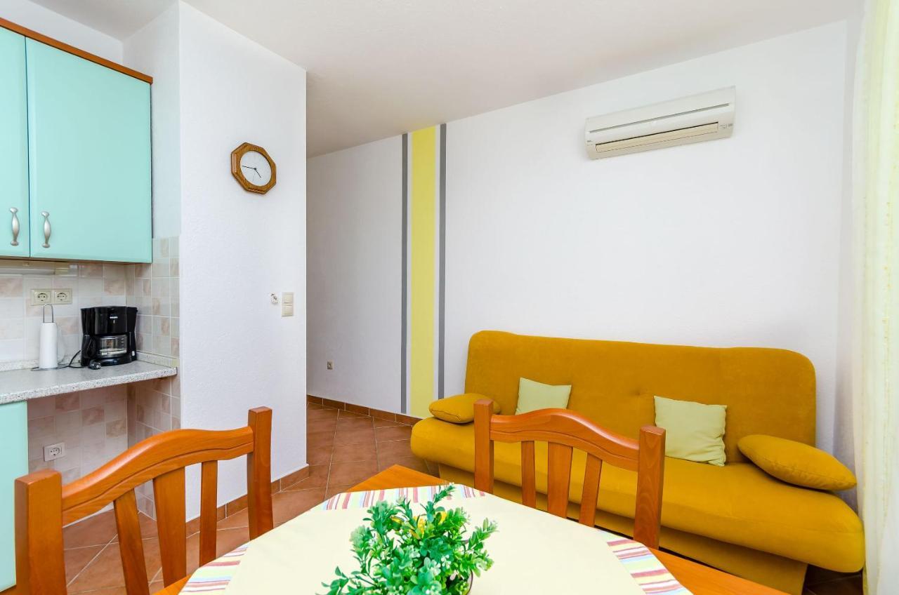 Apartments Palm Tree Trogir Buitenkant foto