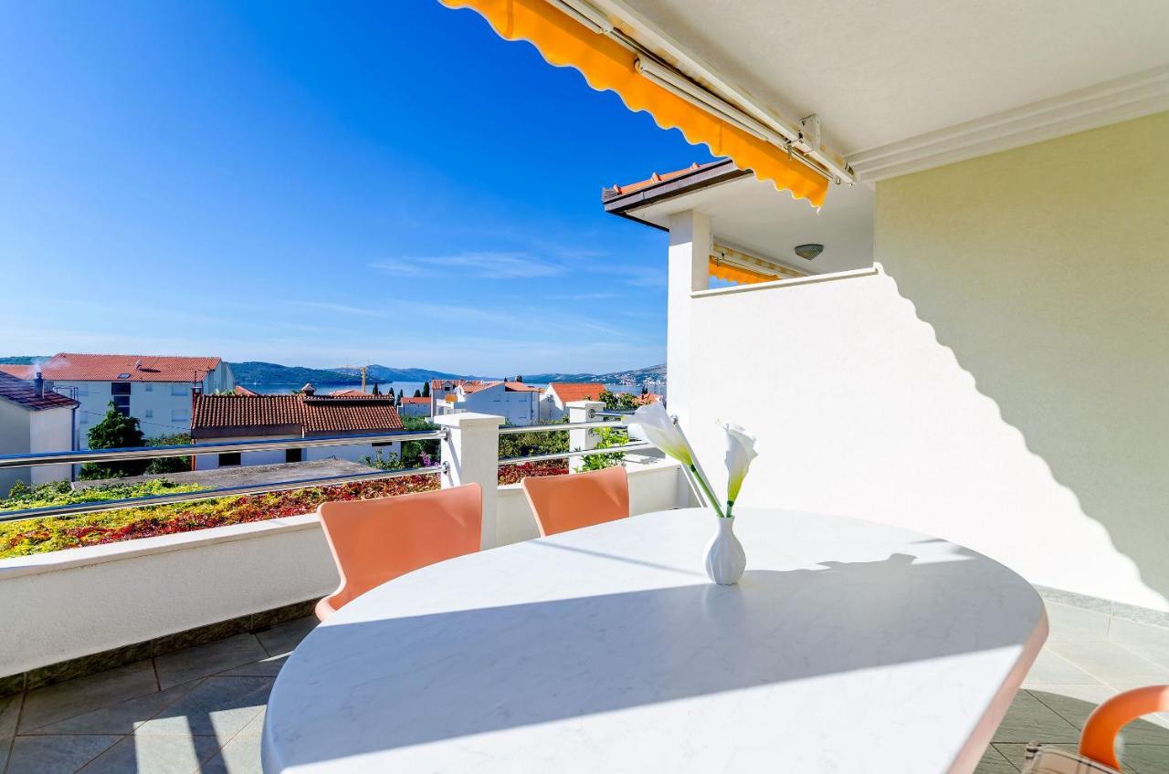 Apartments Palm Tree Trogir Buitenkant foto
