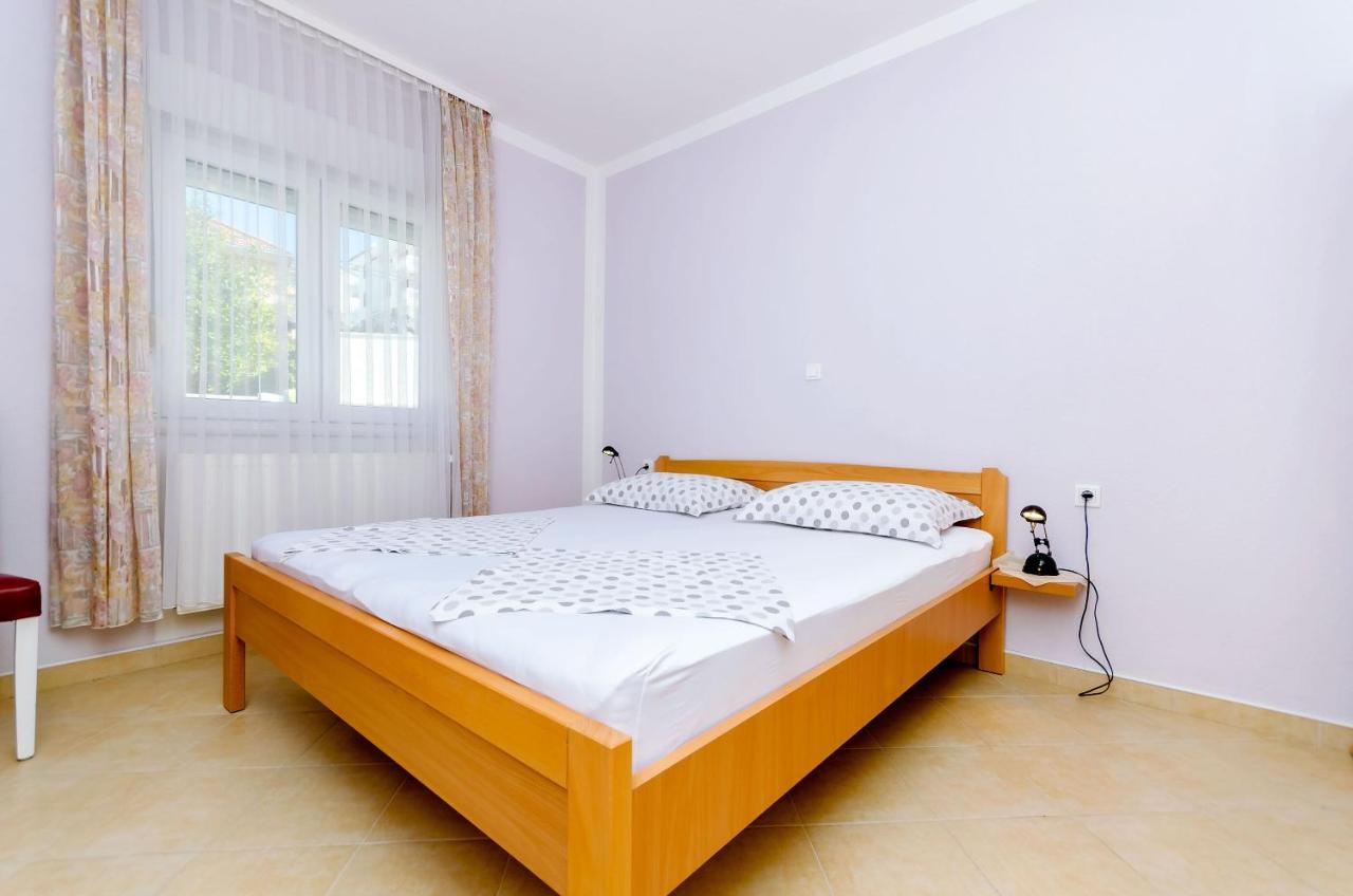 Apartments Palm Tree Trogir Buitenkant foto