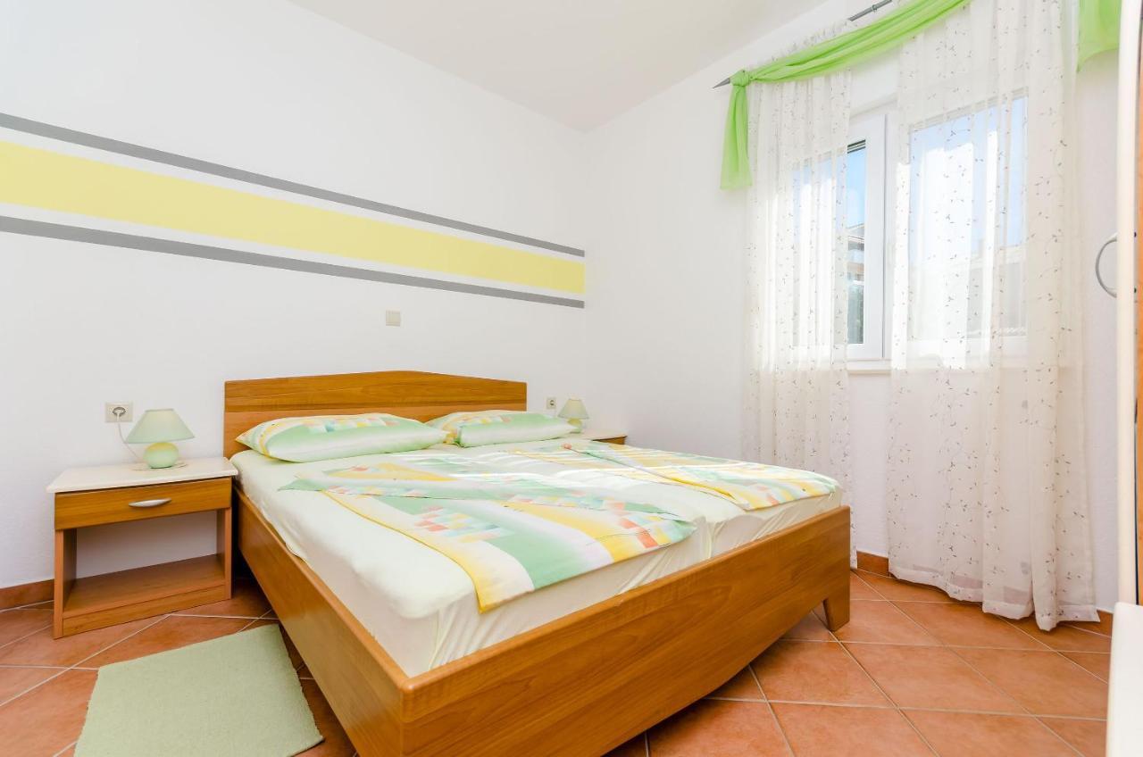 Apartments Palm Tree Trogir Buitenkant foto